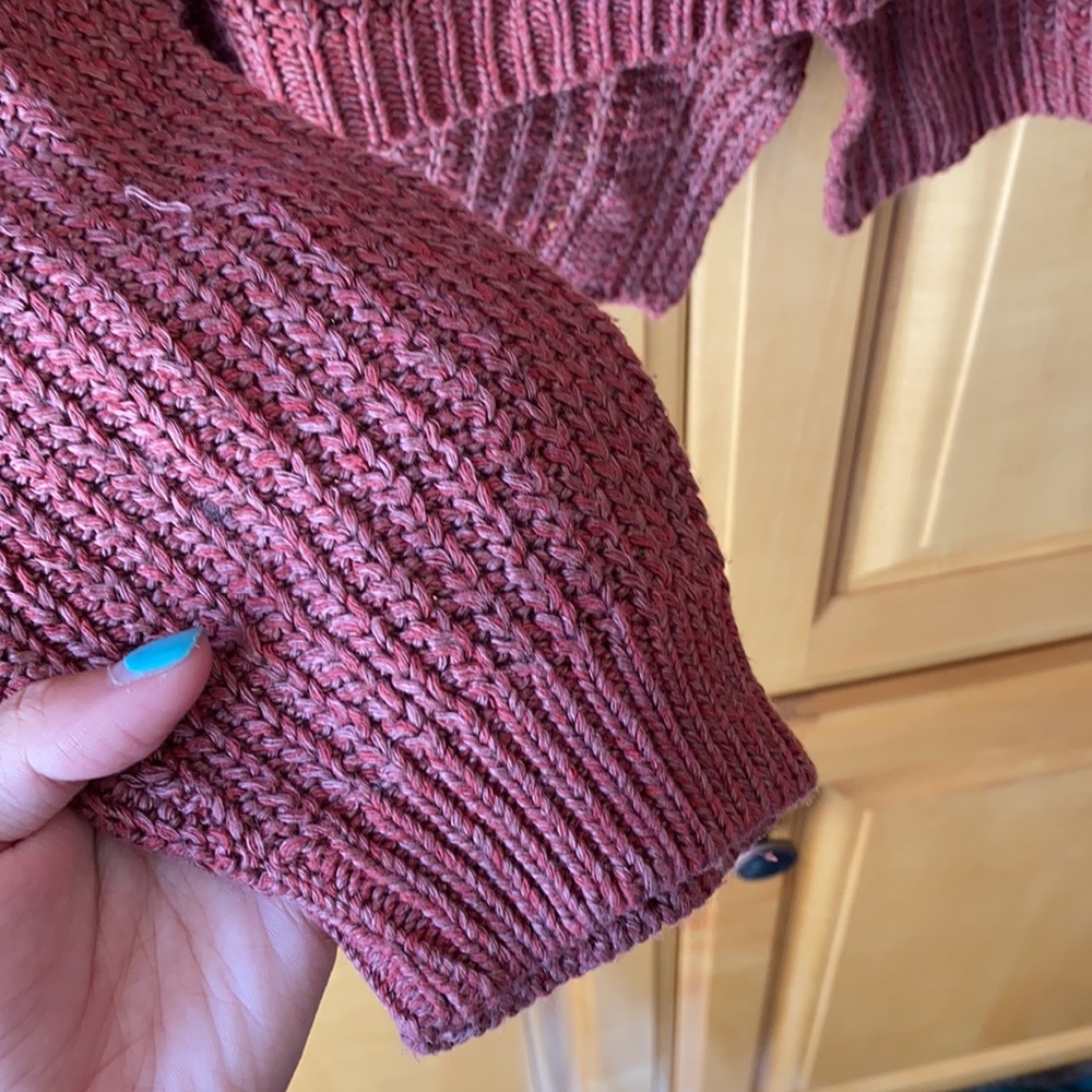 Express Sweater - Picture 4 of 6